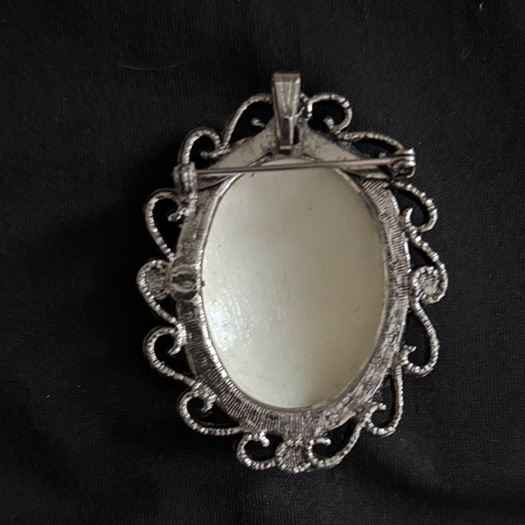 Vintage Holly Hobby Silver Brooch - Picture 7 of 10